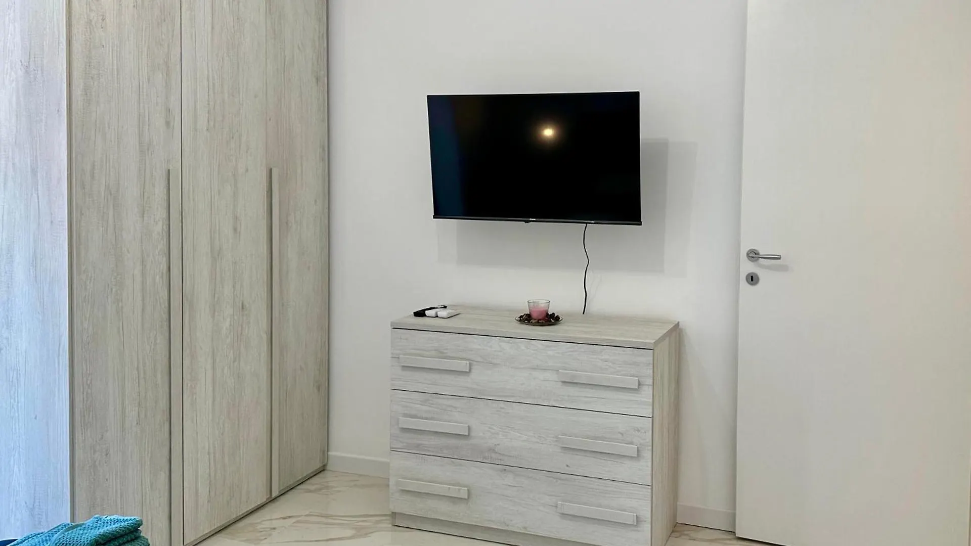 Porta Romana Design Escape Milano 0*,  Italia